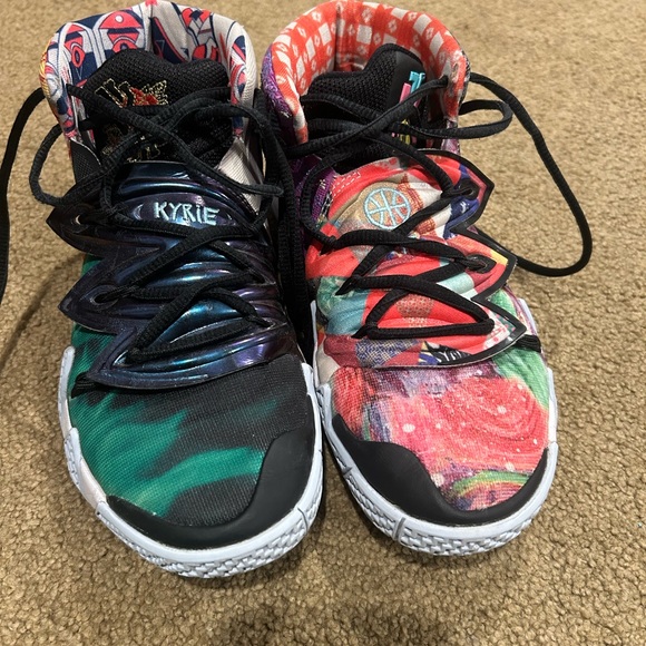 kyrie shoe size